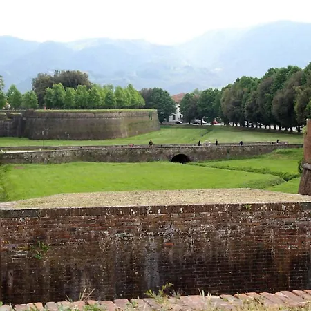Guinigi House Lucca