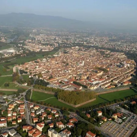 Apartment Guinigi House Lucca