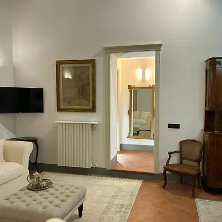 Guinigi House *