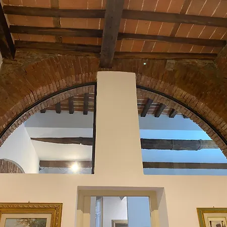 Apartment Guinigi House Lucca